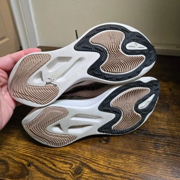 Nike Women's Zoom Gravity Black Stone Mauve Sneakers - Picture 7 of 9